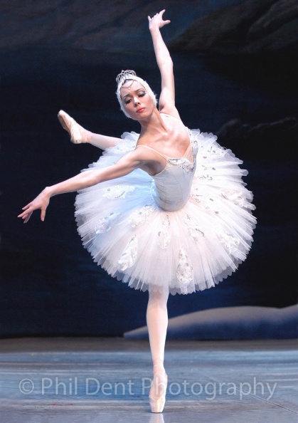 swan-lake-2002-royal-ballet-of-siberia.jpg